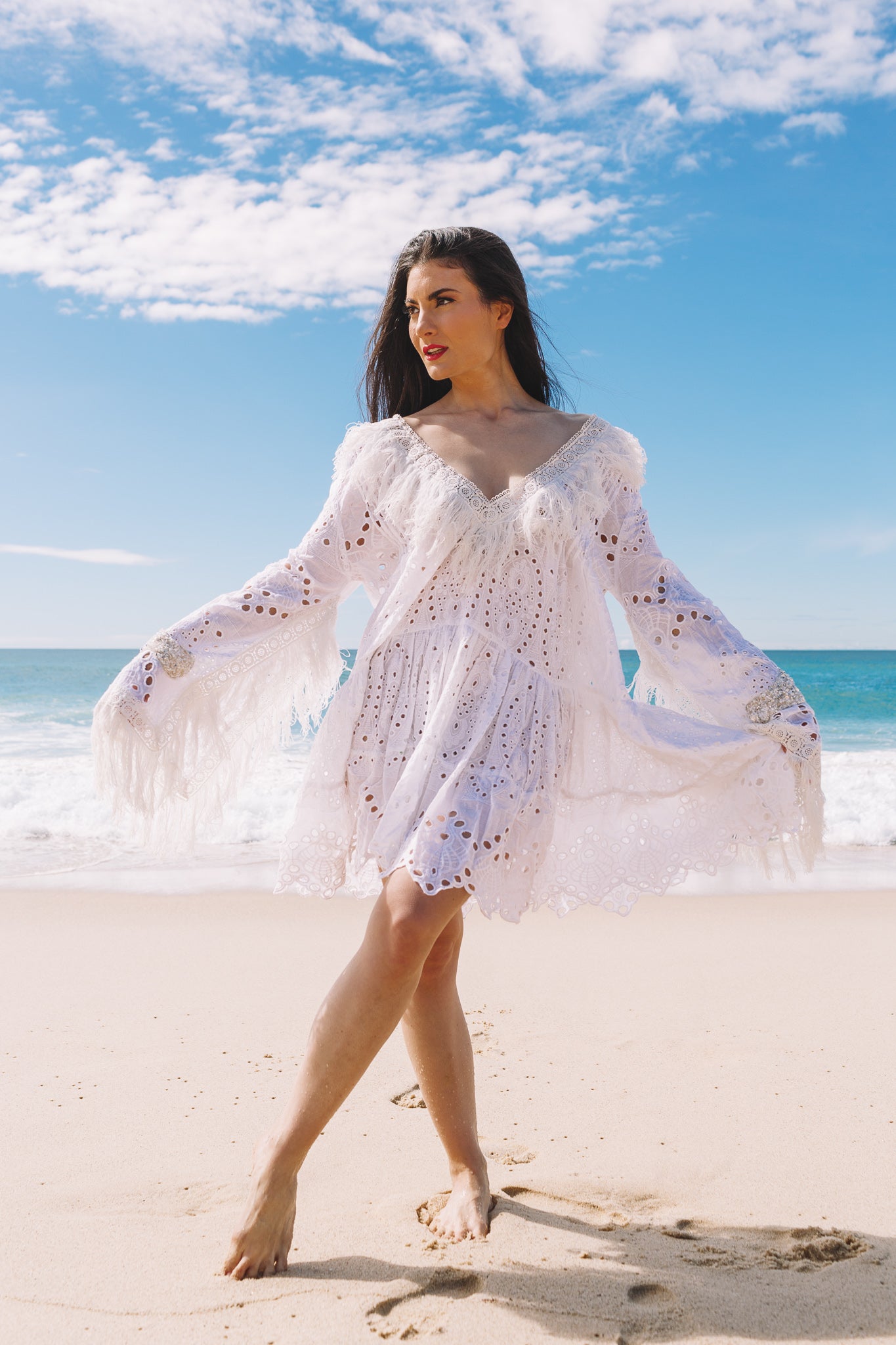 BIANCO PHOENIX | White Lace Mini Dress